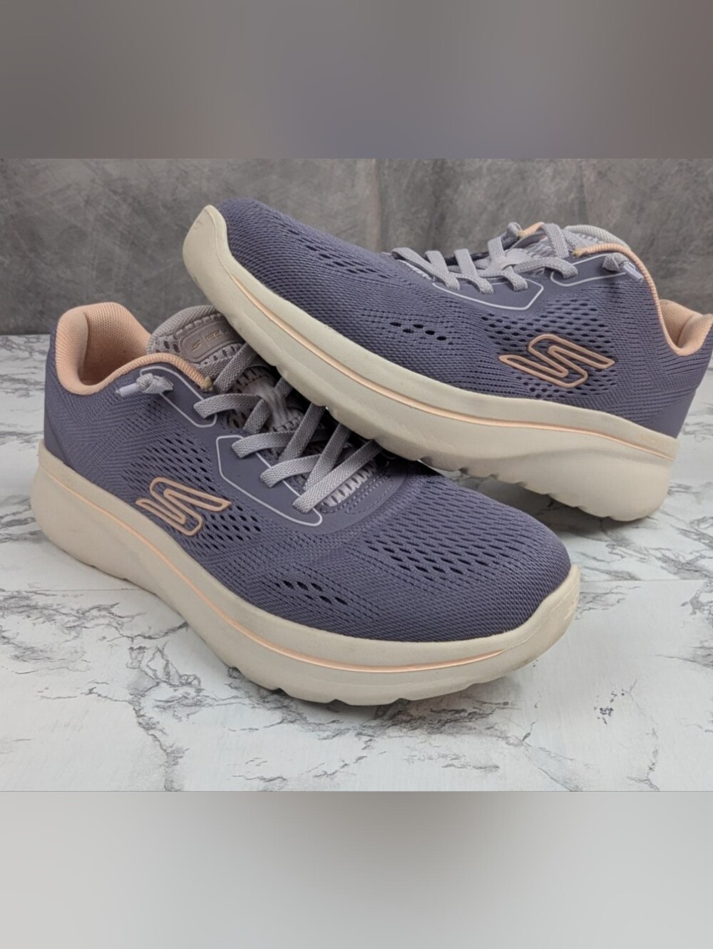 Skechers Relaxed Fit: GO WALK Arch Fit N-Joy - Ellie Sneakers Lavender 8.5
